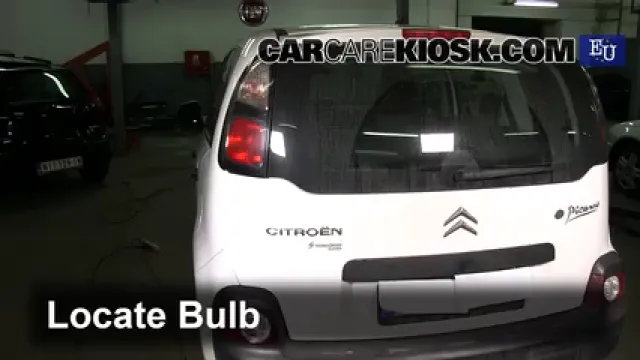 2011 Citroen C3 Picasso e-HDI Airdream 1.6L 4 Cyl. Turbo Diesel Éclairage Feu clignotant arrière (remplacer l'ampoule)